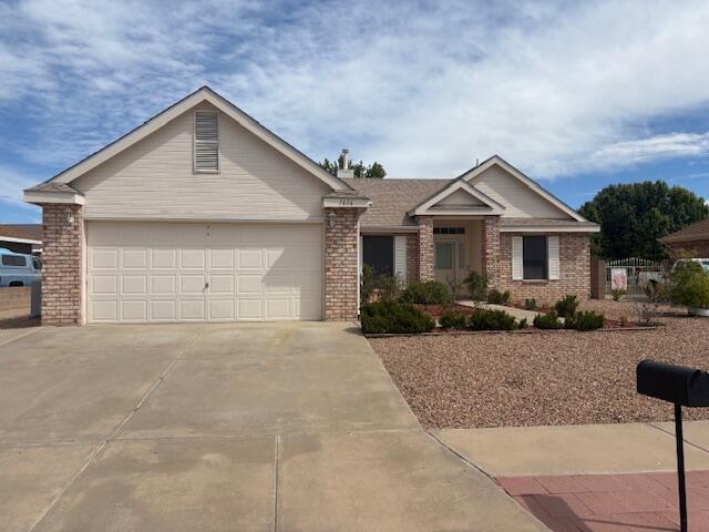Primary Photo - 1616 Cerro Vista Loop NW