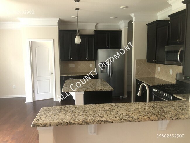 Building Photo - 7711 Kelburn Ln