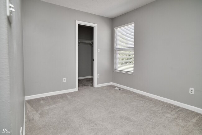 Building Photo - 10856 Trailwood Dr