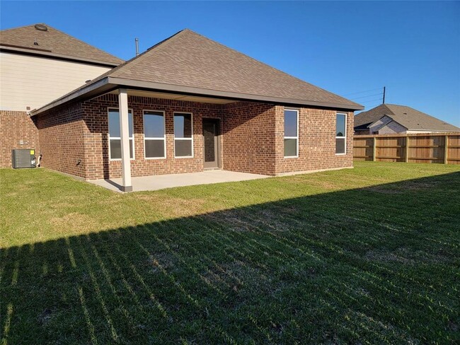 Building Photo - 526 Buckhorn St