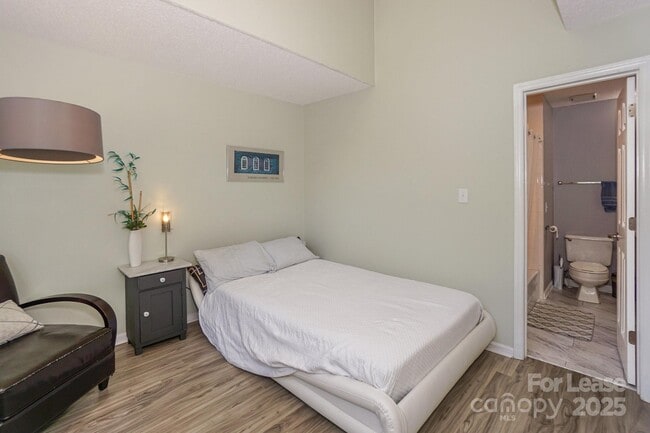 Building Photo - 642 Portside Dr