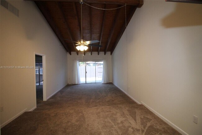 Building Photo - 2331  Dogwood Ct  . Pembroke Pines Fl 33026