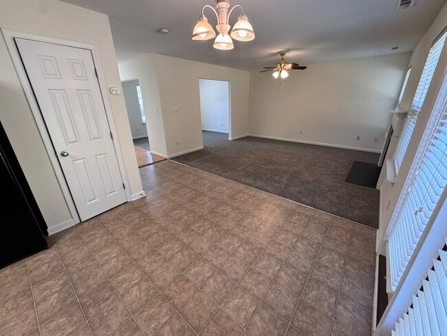 Building Photo - Classic 4-Bedroom Home in McKinley Mill