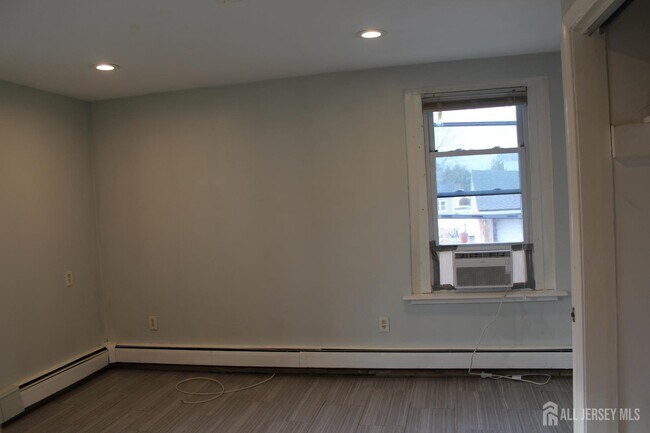 Building Photo - 899 Green St