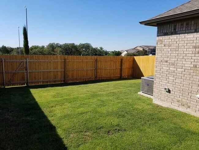 Building Photo - 2500 Forest Creek Dr