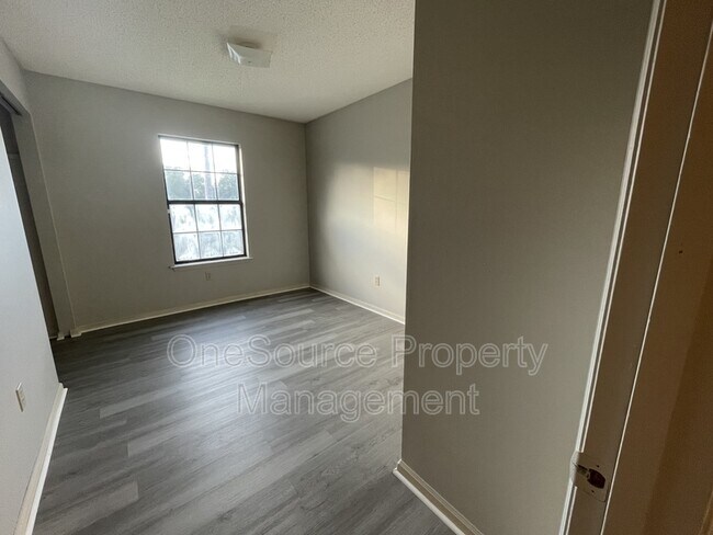 Building Photo - 123 S Ward St