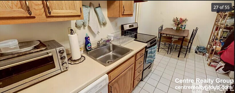 Building Photo - 216 Freeman St