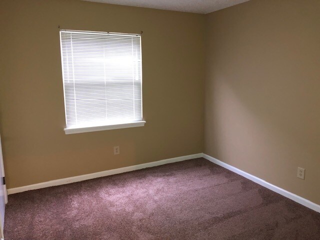 Building Photo - 5633 Hornaday Rd