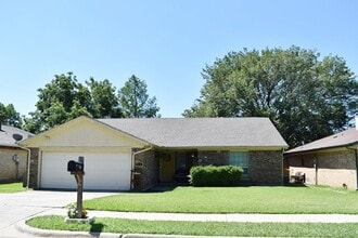 Building Photo - 616 Mountain Laurel Ln