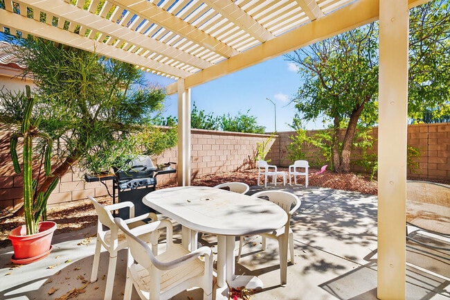 Building Photo - 37690 Turnberry Isle Dr