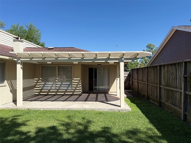 Building Photo - 6610 Addicks Clodine Rd