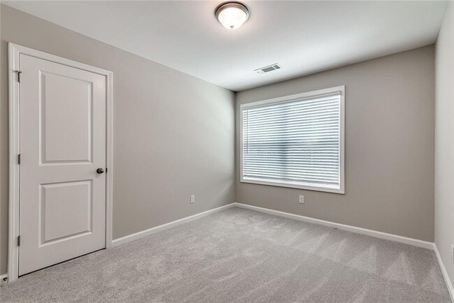 Building Photo - 554 Elm Bluff Way