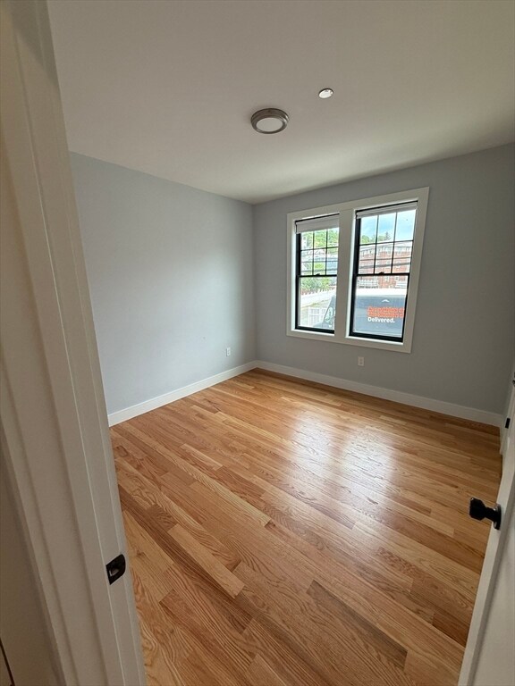 Building Photo - 8 Ford St