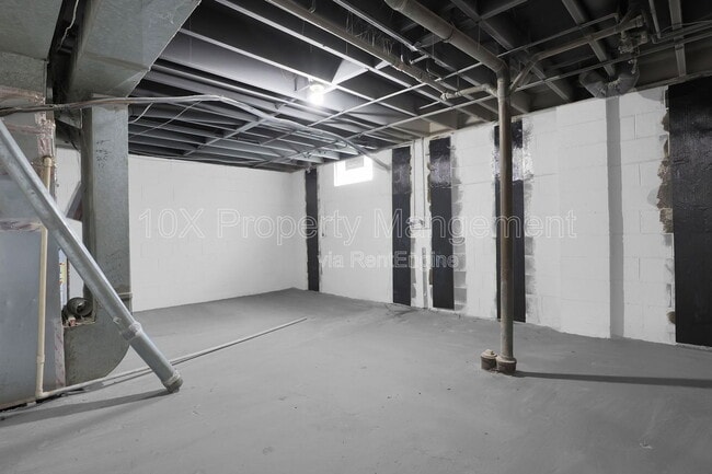 Building Photo - 711 S Chesterfield Rd