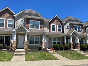 Building Photo - Beautiful Goodlettsville Condo Rental – 2 Bed, 2.5 Bath