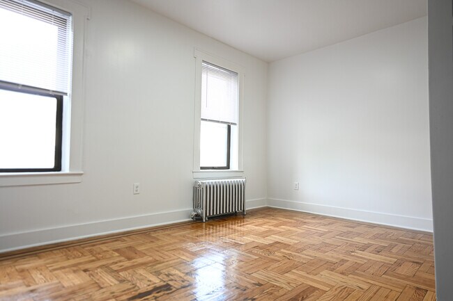 Interior Photo - 266 4th Ave, LLC