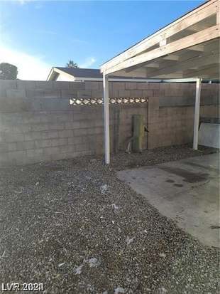 Building Photo - 5255 Sir James Way