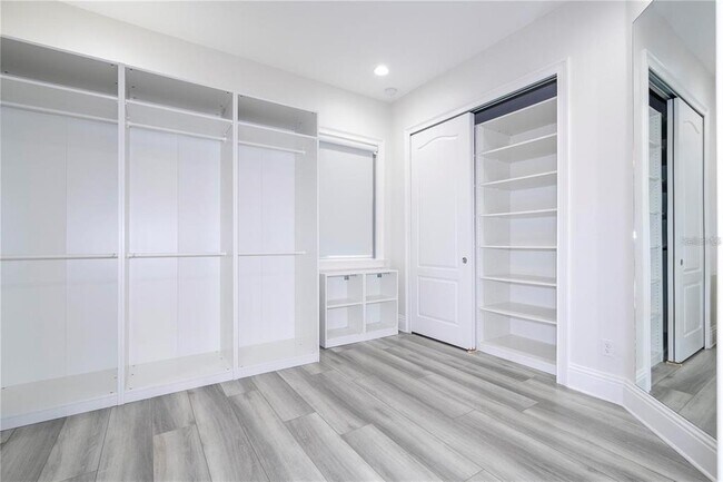Building Photo - 13370 Alderley Dr