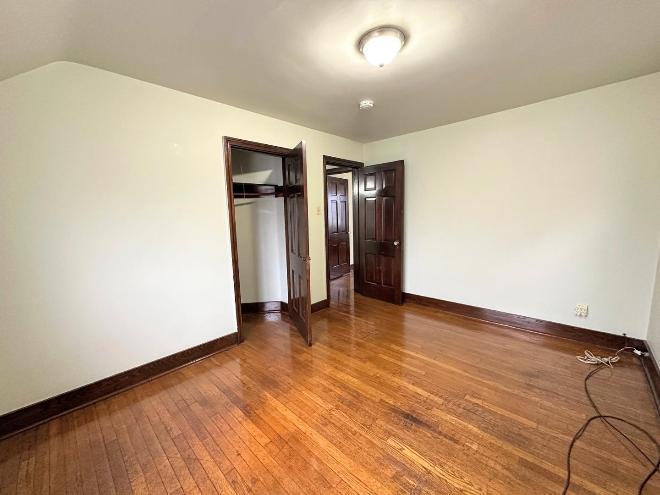 Building Photo - 246 E Meyers St