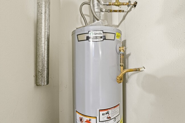 Building Photo - 214 Metz Dr