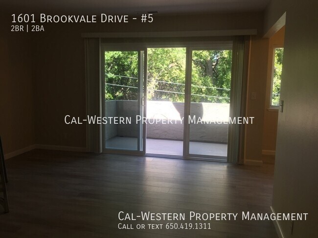 Building Photo - 1601 Brookvale Dr