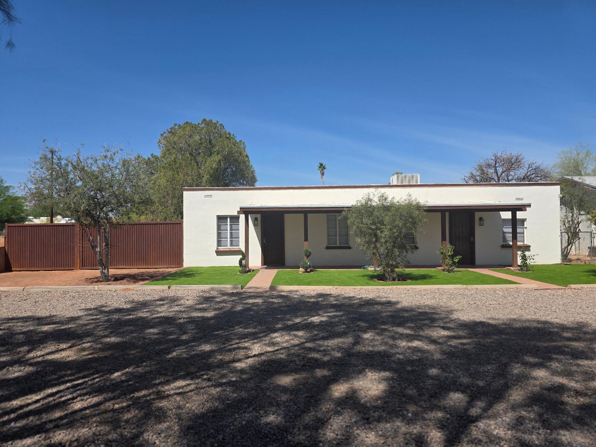 Building Photo - 435 E Drachman St