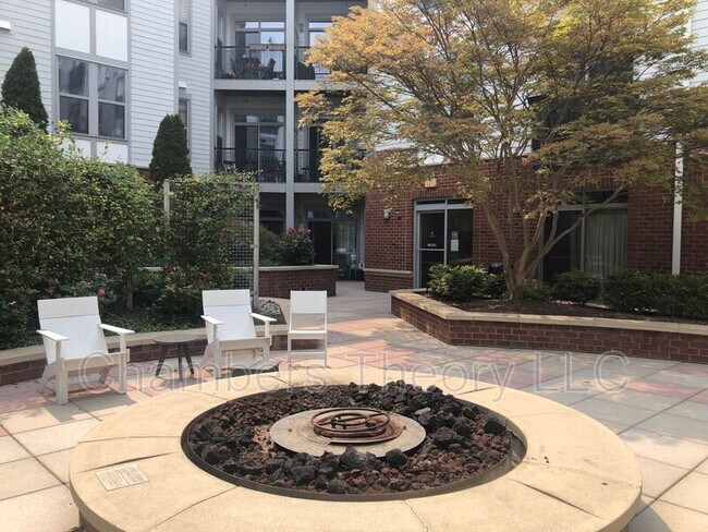 Building Photo - 1800 Wilson Blvd