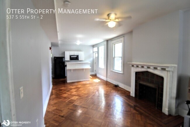 Building Photo - 537 S 55th St