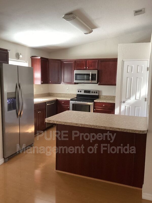 Building Photo - 461 Marion Oaks Blvd