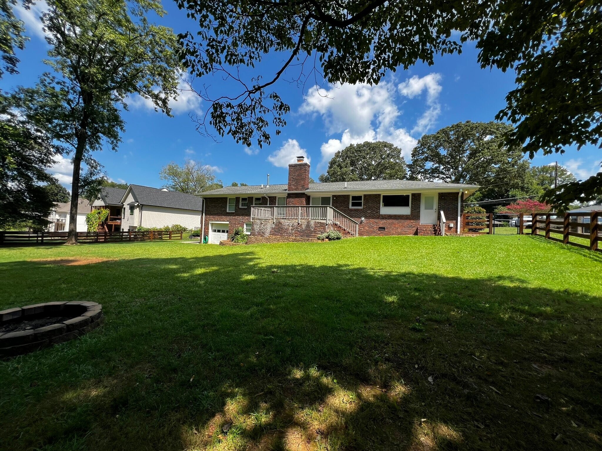 Building Photo - 578 Cambridge Dr