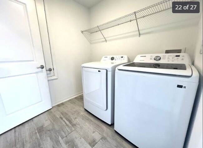 Building Photo - 4 Bedroom 2 bath home in the Preserves at LPGA for RENT!