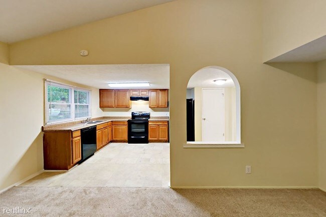 Building Photo - 105 Glace Rd