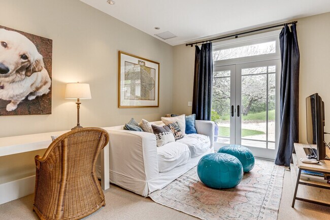 Building Photo - 6256 Dry Creek Rd