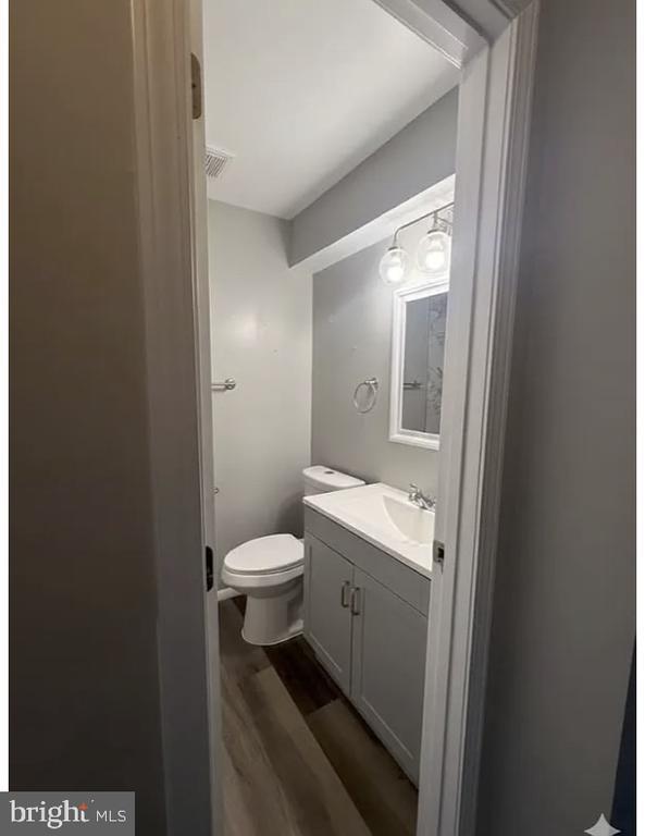 Building Photo - 7004 Hames Ct