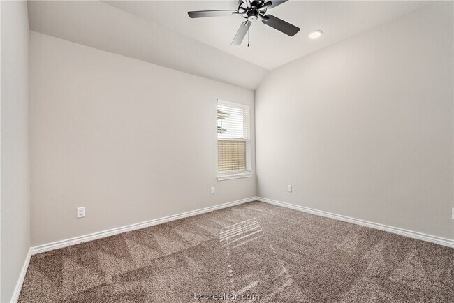 Building Photo - 3421 Utah Ct