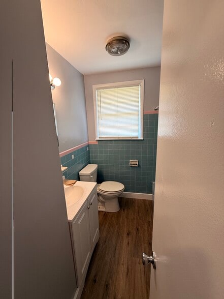 Building Photo - 3306 Stockdale Ln