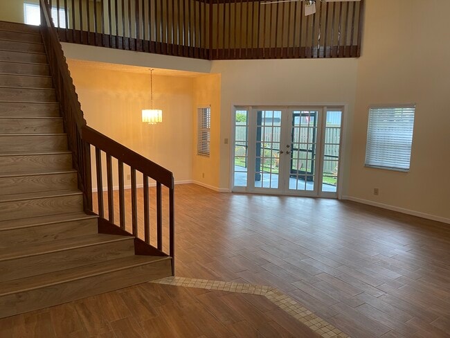 Building Photo - 6546 Windsor Dr