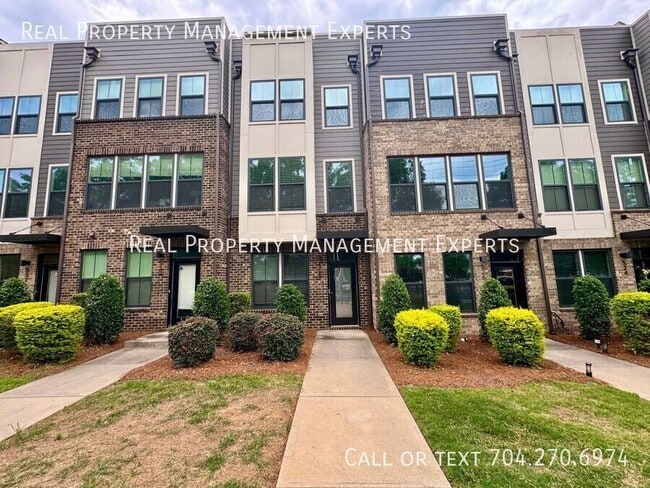 Building Photo - 528 Billingsley Rd