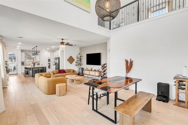 Building Photo - 516 Ahern Ct