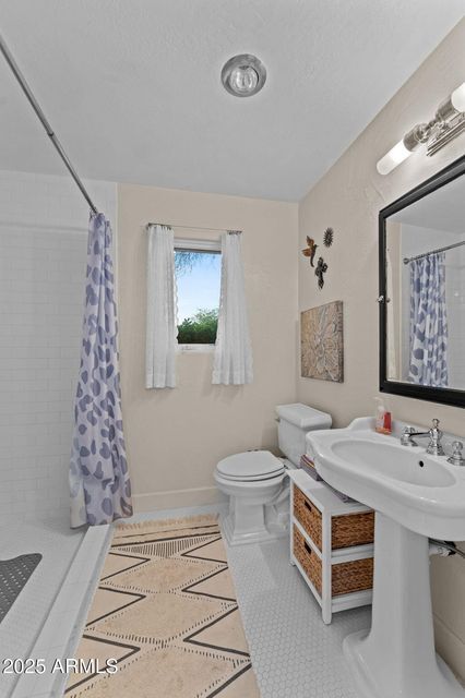 Building Photo - 1710 W Camino Dr