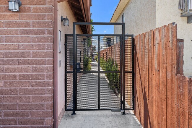 Building Photo - NORTH PARK BEAUTY...RECENTLY REMODELED 2 B...