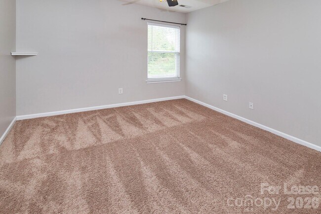 Building Photo - 6749 Sequoia Hills Dr