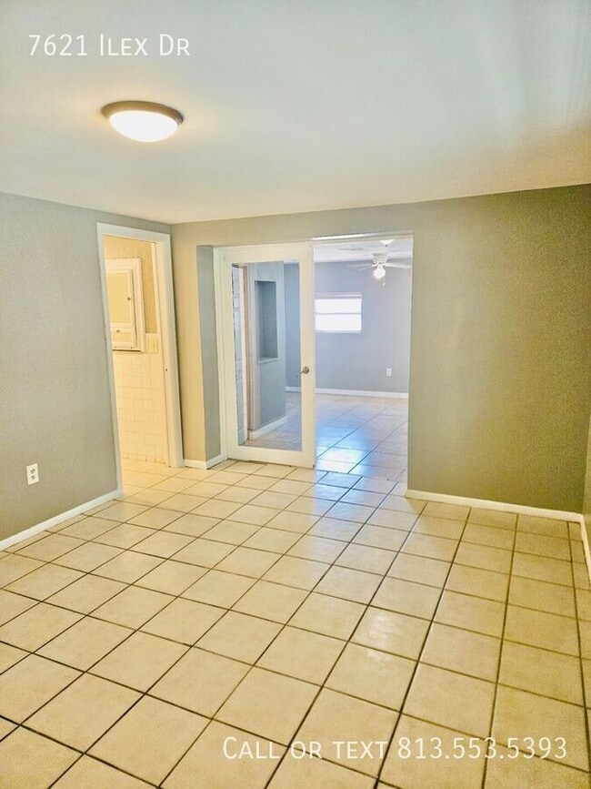 Building Photo - 7621 Ilex Dr