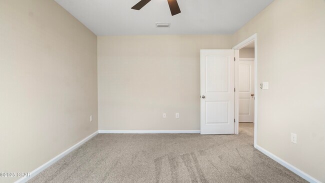 Building Photo - 7115 Shimano Way
