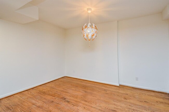Building Photo - 917 S Ripple Creek Dr