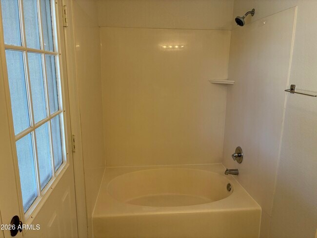 Building Photo - 10820 W Wagon Wheel Dr