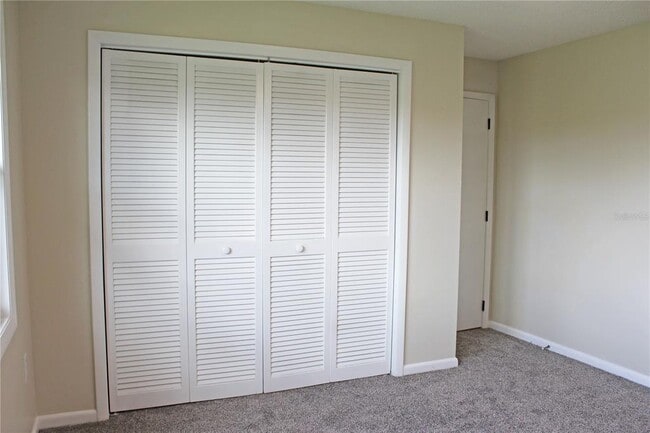 Building Photo - 608 Lark Dr