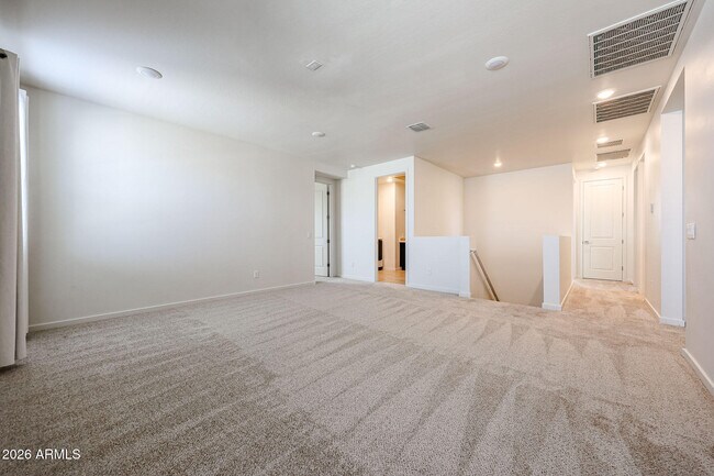 Building Photo - 14090 W Old Oak Ln