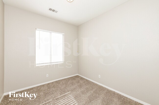 Building Photo - 7228 Buglehorn St