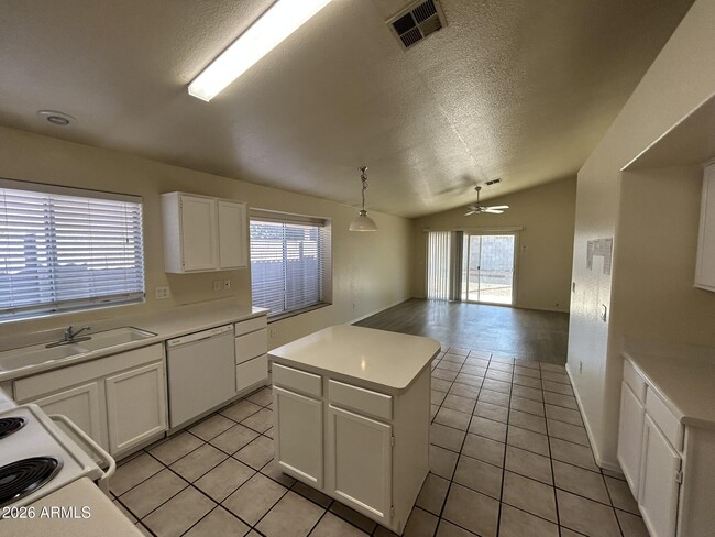 Building Photo - 51 N Del Pueblo Pl